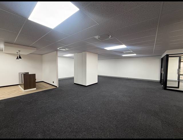 265M² OFFICE TO LET IN BRAAMFONTEIN WERF